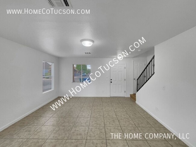Building Photo - 1542 E Melridge St