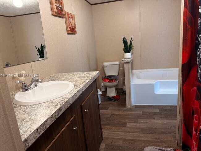 Building Photo - 751 Appaloosa Ave