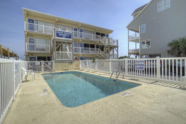 Building Photo - 122 Camrose Wy