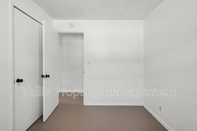 Building Photo - 2519 Hyde Ct SE