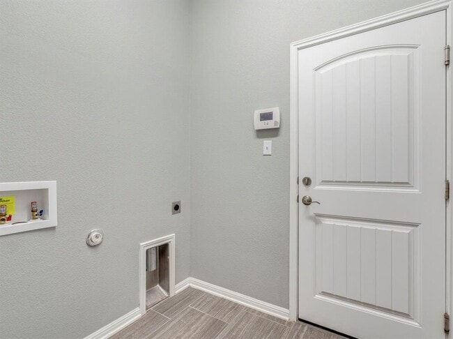 Building Photo - 2930 Grand Oaks Loop