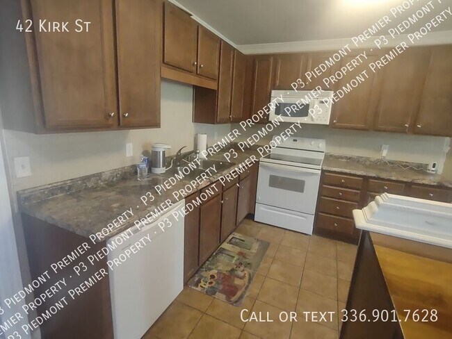 Building Photo - 42 Kirk St