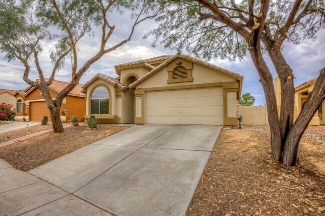 Building Photo - 8998 E Laurie Ann Dr