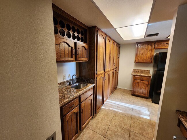 Building Photo - 2650 S Los Amigos Dr