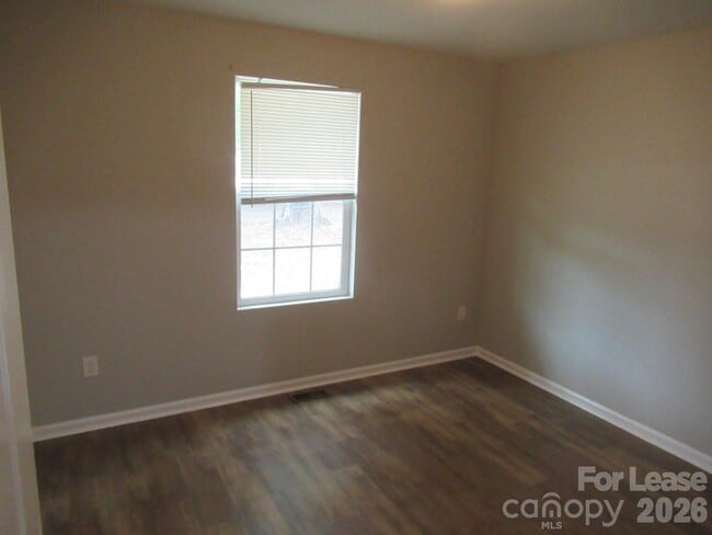 Building Photo - 4584 Maiden Hwy