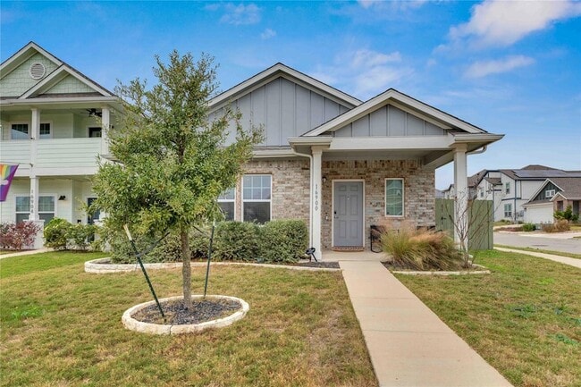 Building Photo - 16900 Adoro Dr