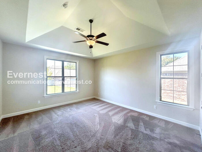 Building Photo - 2375 Red Vintage Ln