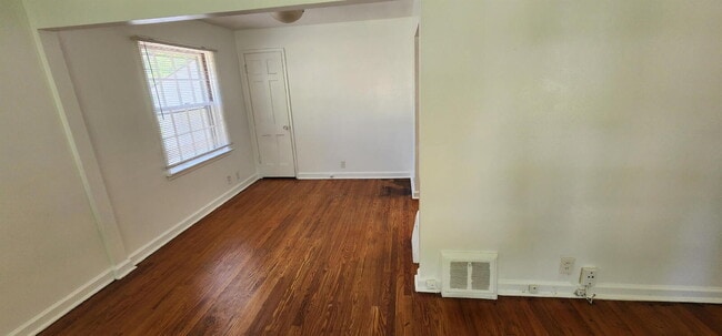 Building Photo - Updated Hanley Hills Home with Large Fenced Yard & Full Basement
