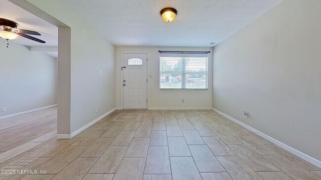 Building Photo - 399 Toccoa Rd