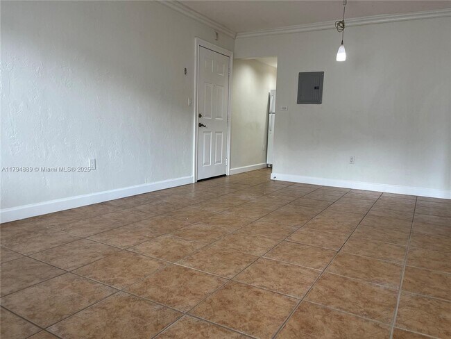 Building Photo - 8603 SW 68th Ct