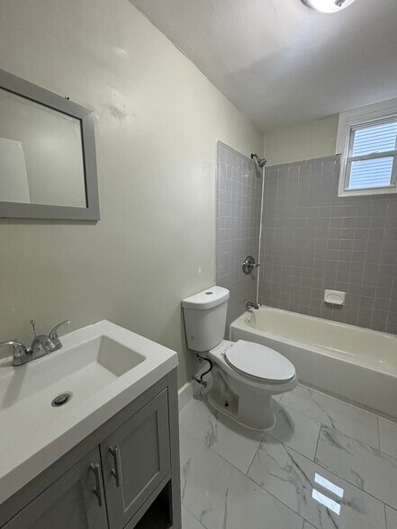 2A - 951 Clinton Ave