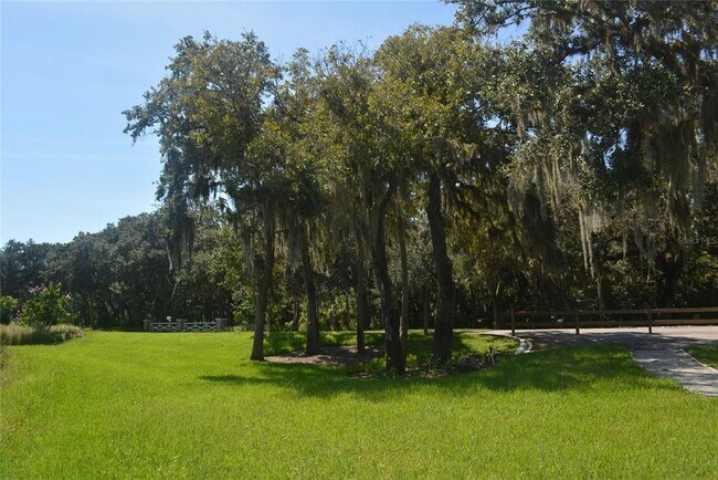 Building Photo - 5131 Willow Links