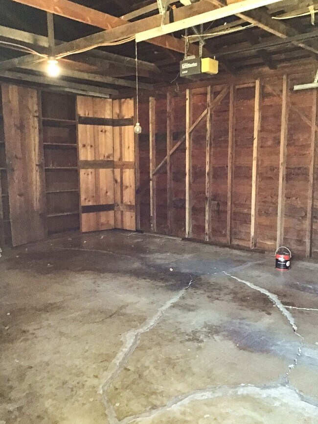 Building Photo - 3 Bedroom Home in Gilroy
