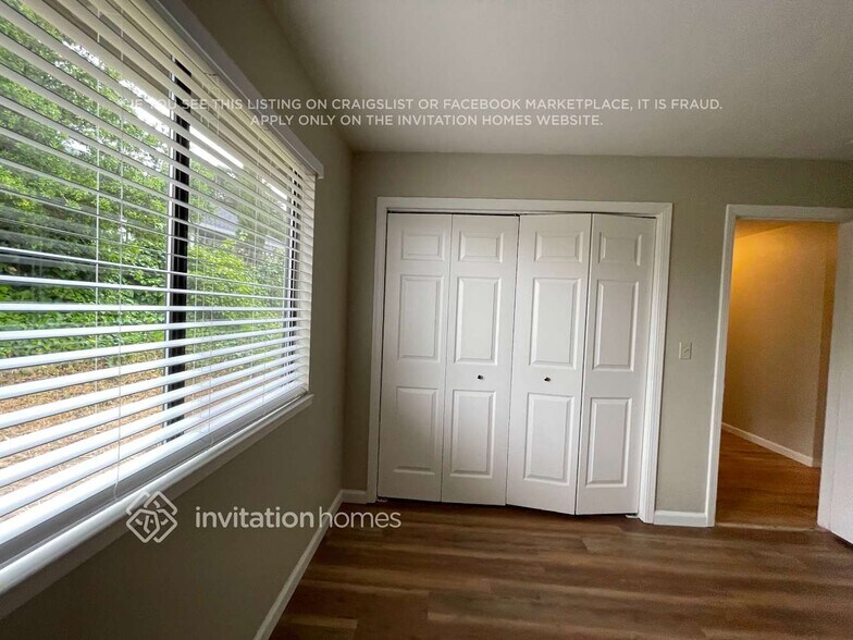Building Photo - 147 Pecan Ct
