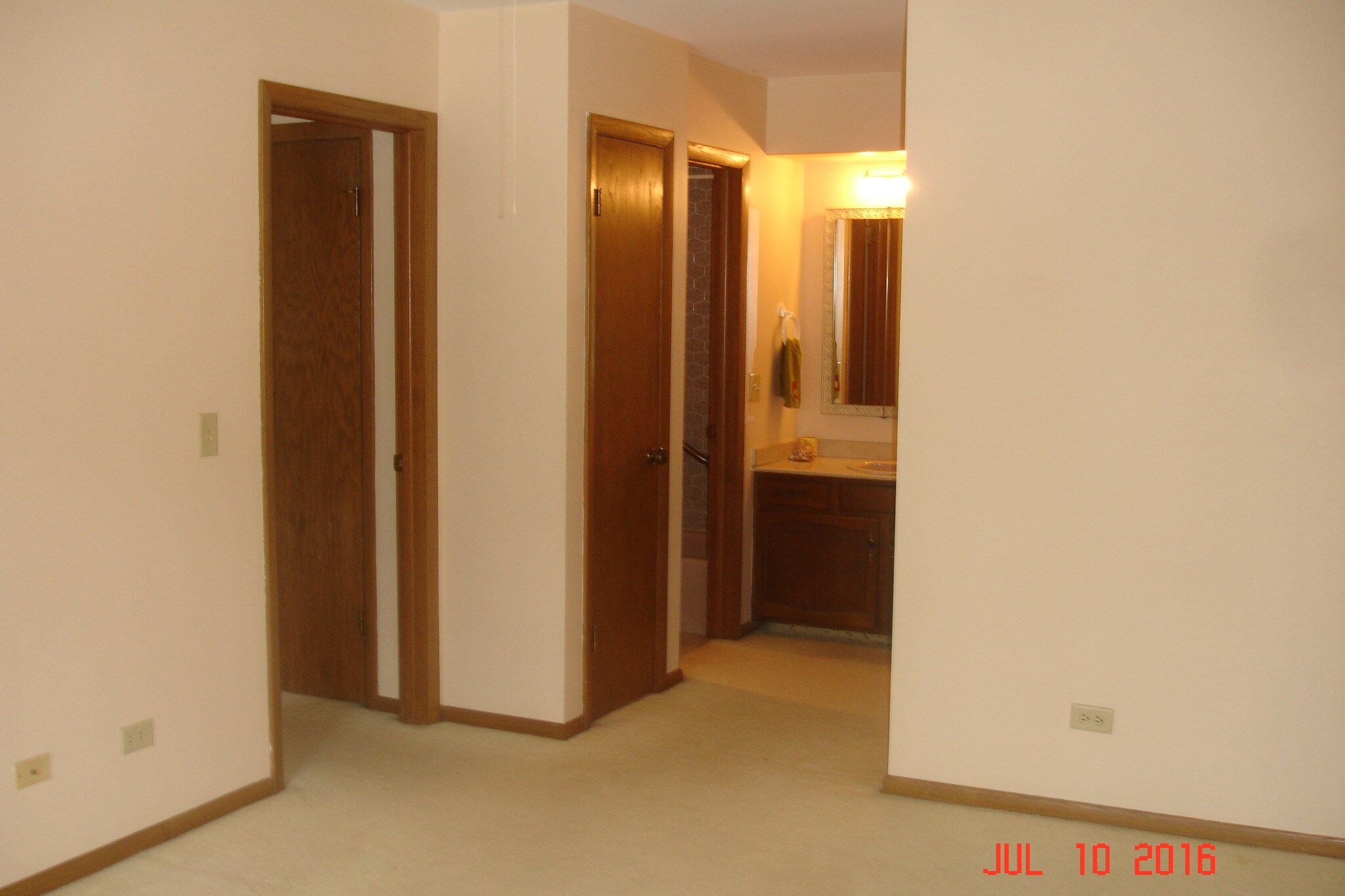 Building Photo - 80 S Pleasant Rd