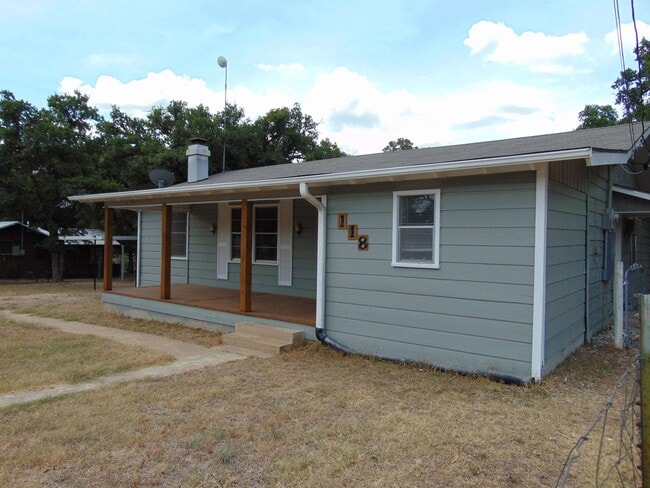 Primary Photo - 118 E Pine Dr