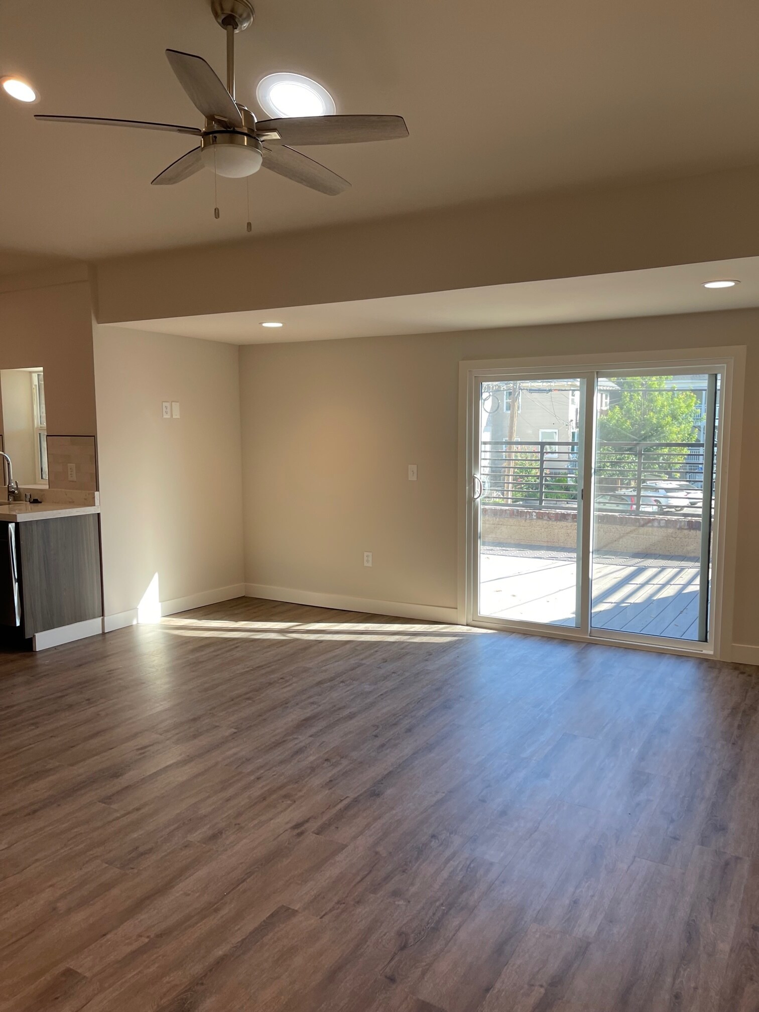 Building Photo - 2309 K St