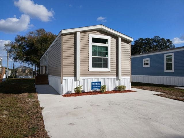 Building Photo - 7255 Greenbrier Village Rd