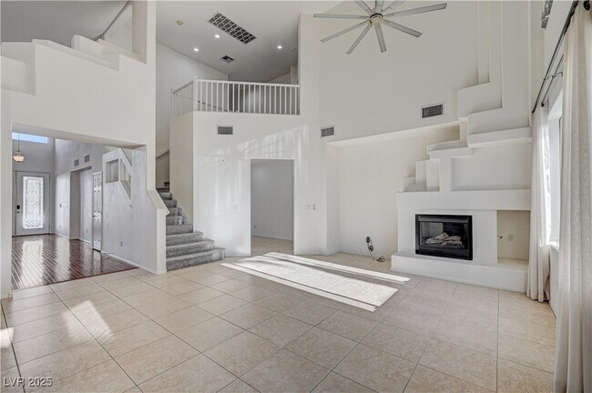 Building Photo - 57 Voltaire Ave