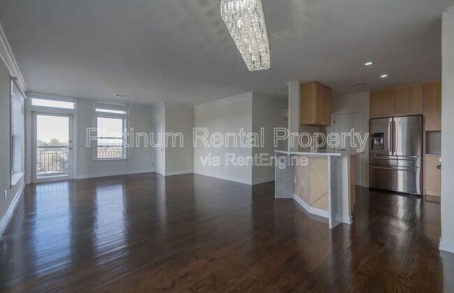 Building Photo - 3334 Peachtree Rd NE