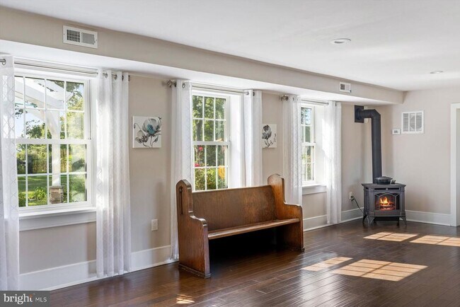 Building Photo - 4981 New Rd