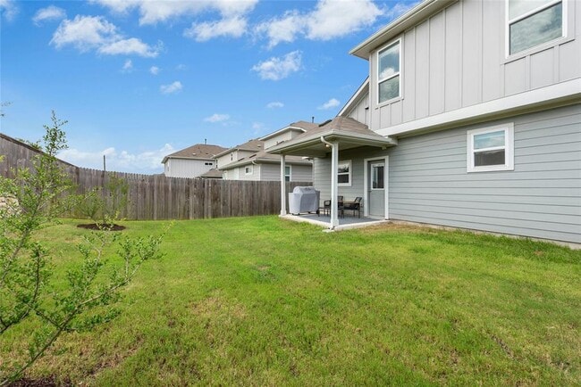 Building Photo - 10813 Sentinel Dr