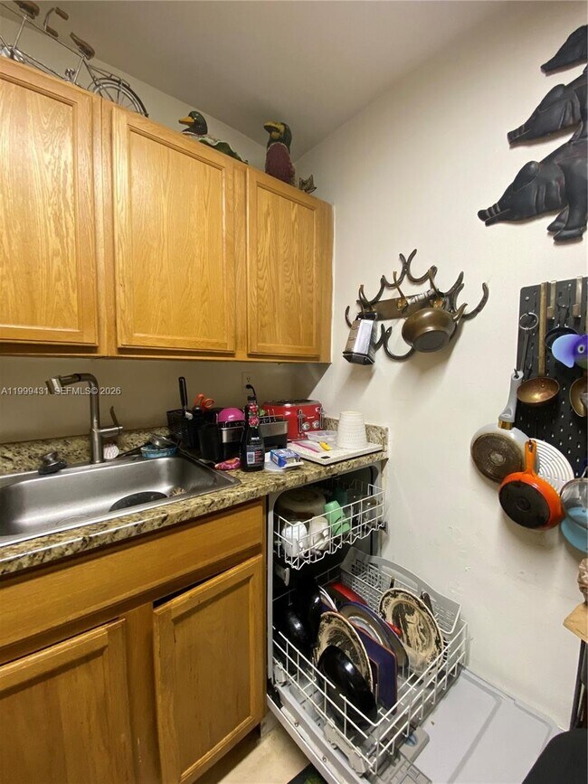 Building Photo - 1855 NE 121st St