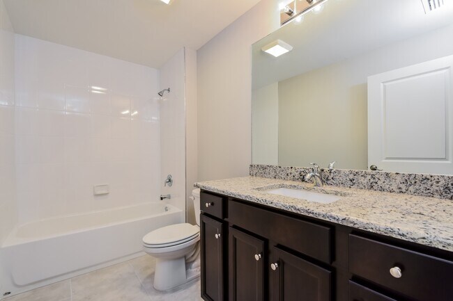 Building Photo - 347 Pinehurst Ave