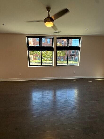 Building Photo - 501 E 37th St