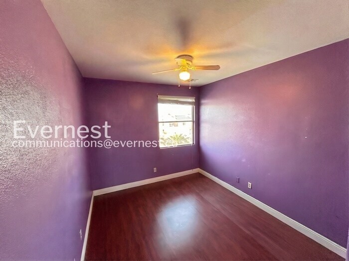 Building Photo - 2701 Old Bear Canyon St