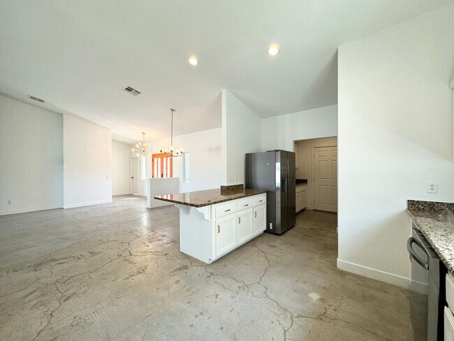 Building Photo - COMING SOON!!! 4 Bedroom / 2 Bath House with Solar in Desert Hot Springs!