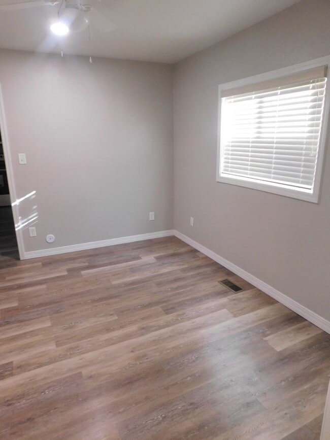 Building Photo - Central Air! Updated 2 Bedroom/1 Bath Rancher - $1,100/$1,650