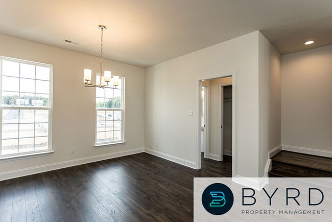 Building Photo - 15212 Dunton Ave