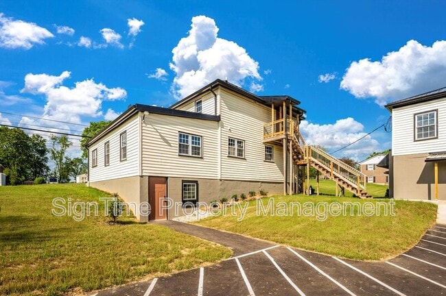 Building Photo - 15207 National Pike