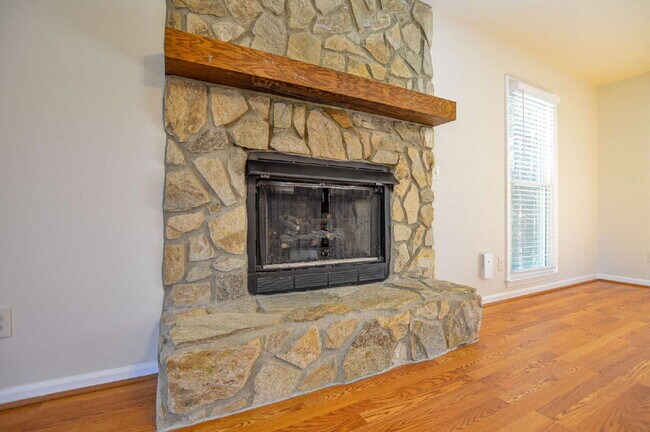 Building Photo - Primary Suite with Sauna | Finished Basement | Private Backyard Retreat | Tega Cay 3 Bedrooms | 3...