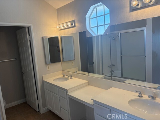 Building Photo - 873 S Sapphire Ln