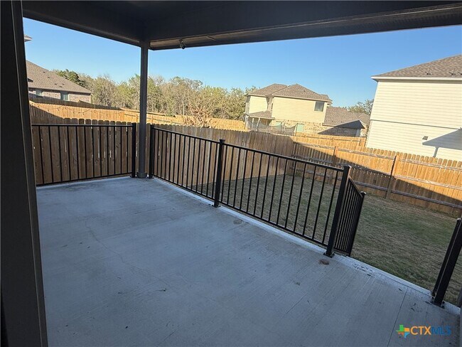 Building Photo - 3884 Lorenzen Ct