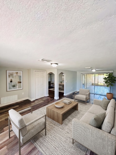 Building Photo - 1649 Dartmouth Dr