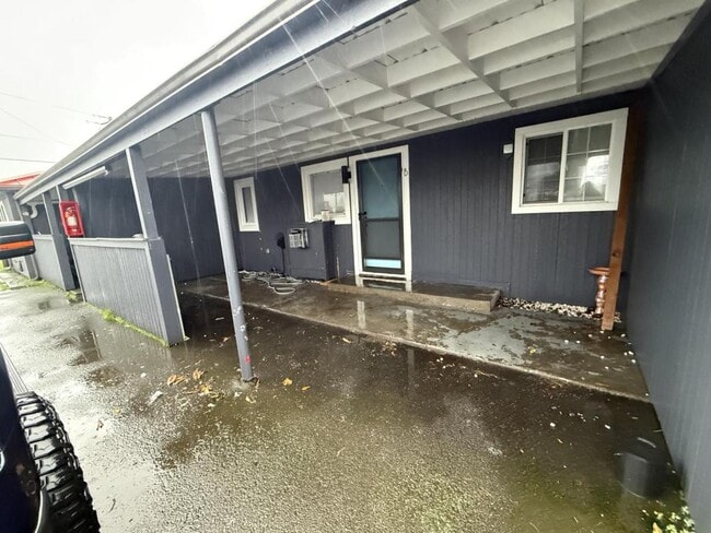 Building Photo - 1032 24th Ave