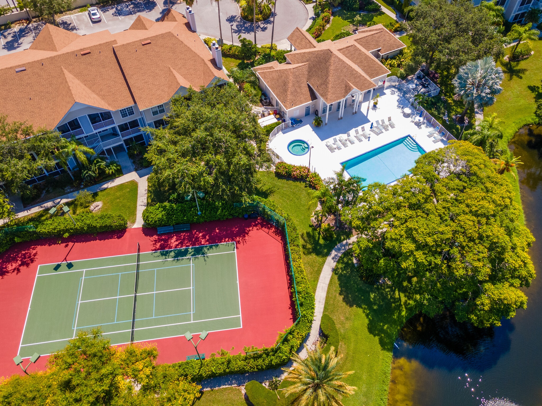 Building Photo - 850 S Tamiami Trl