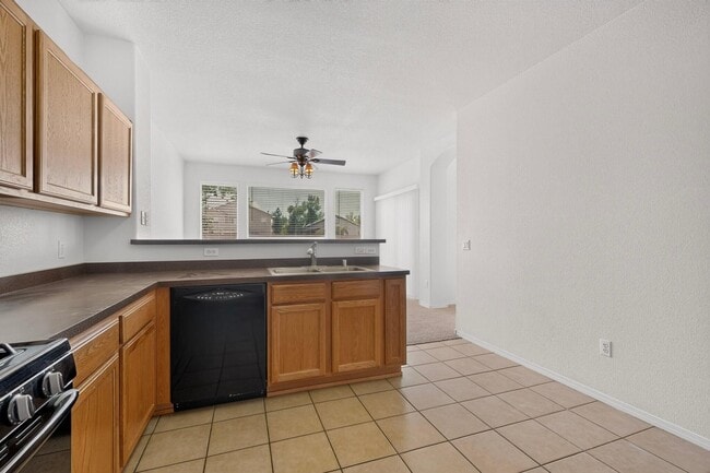 Building Photo - 6512 Los Pueblos Pl NW