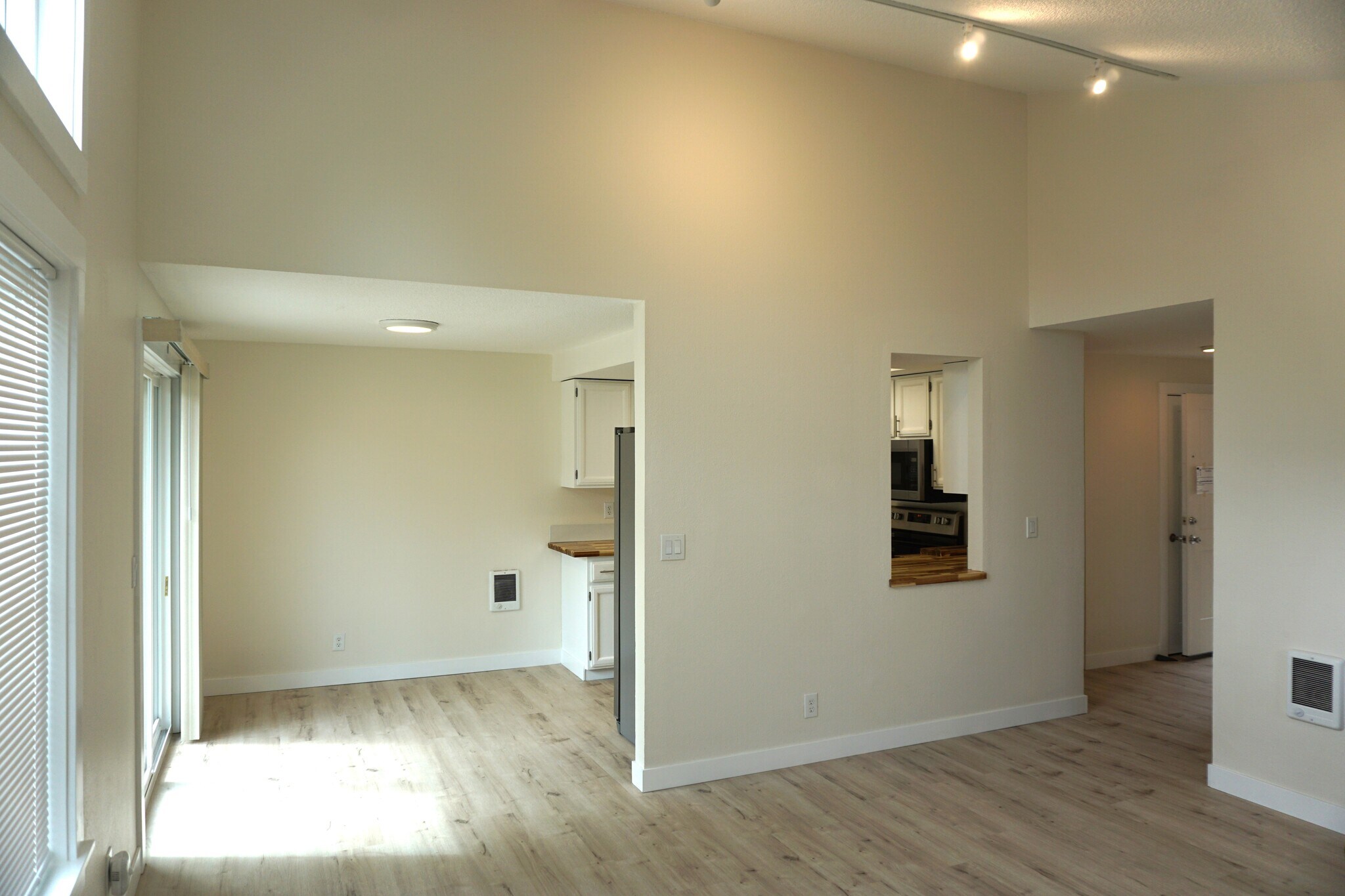 Front room - 7218 NE 16th Ave