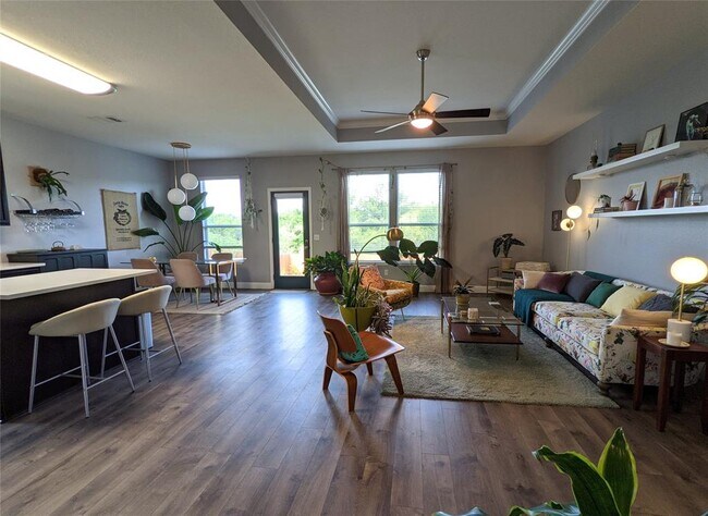 Building Photo - 5508 Nelson Oaks Dr