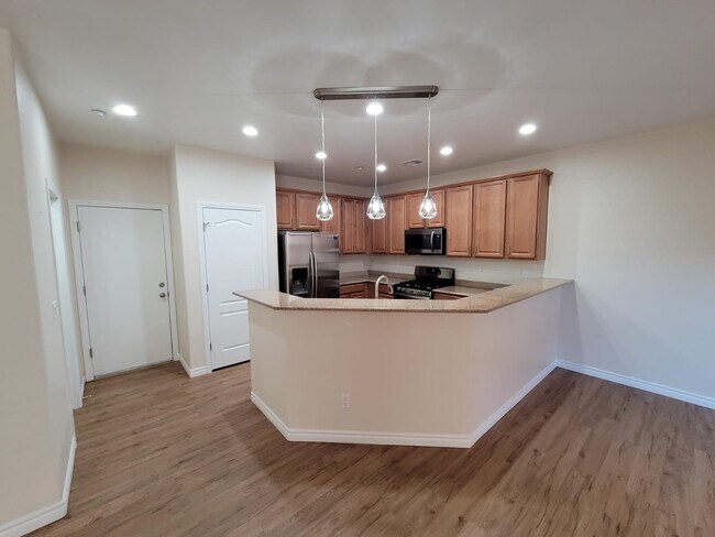 Building Photo - 6221 Joaquin Hills Ct