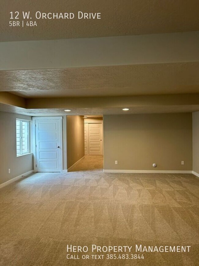 Building Photo - 12 W Orch Ln
