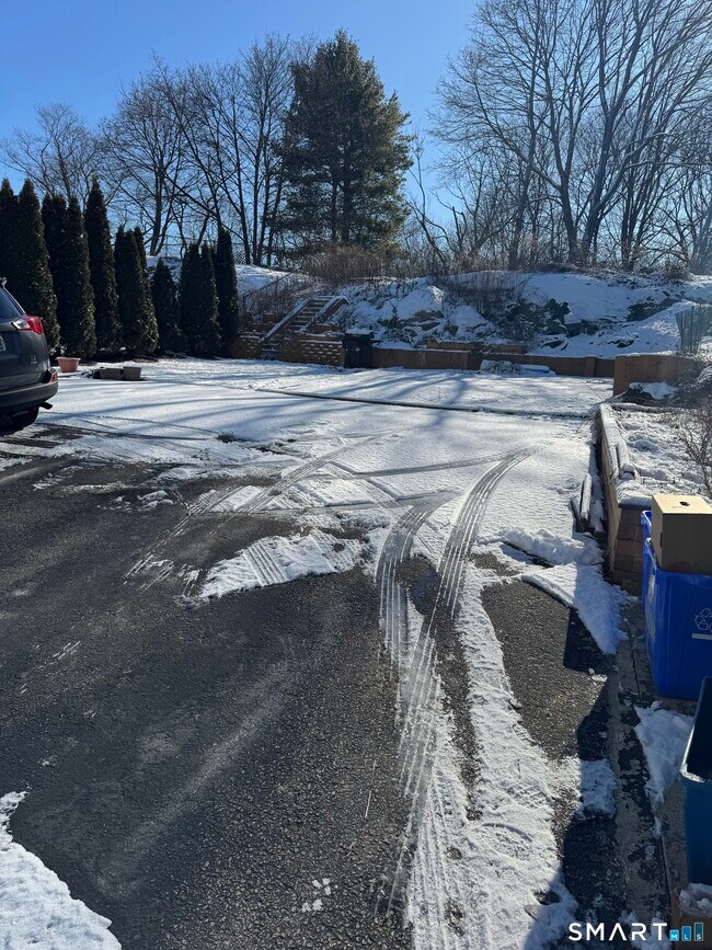 Building Photo - 46 Denison Ave