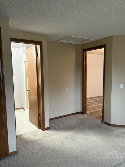 Building Photo - 9990 Grove St