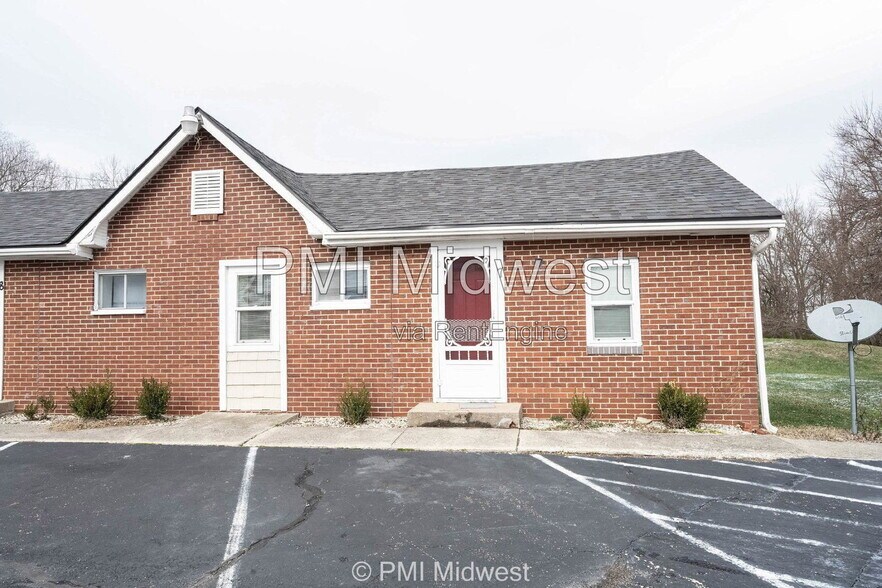 Building Photo - 2142 W US Hwy 40