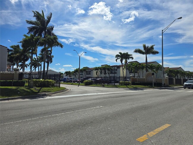 Building Photo - 12555 NW 11th Way