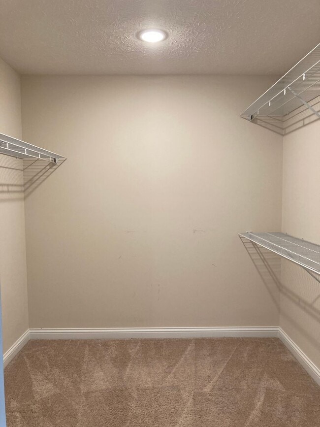 Building Photo - 241 Butterfield Dr